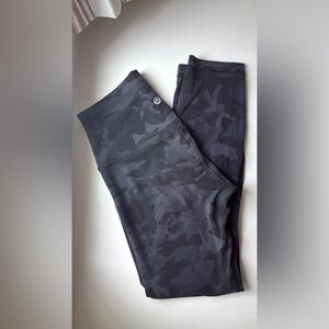 Lululemon align 25” incognito grey camo, size 6